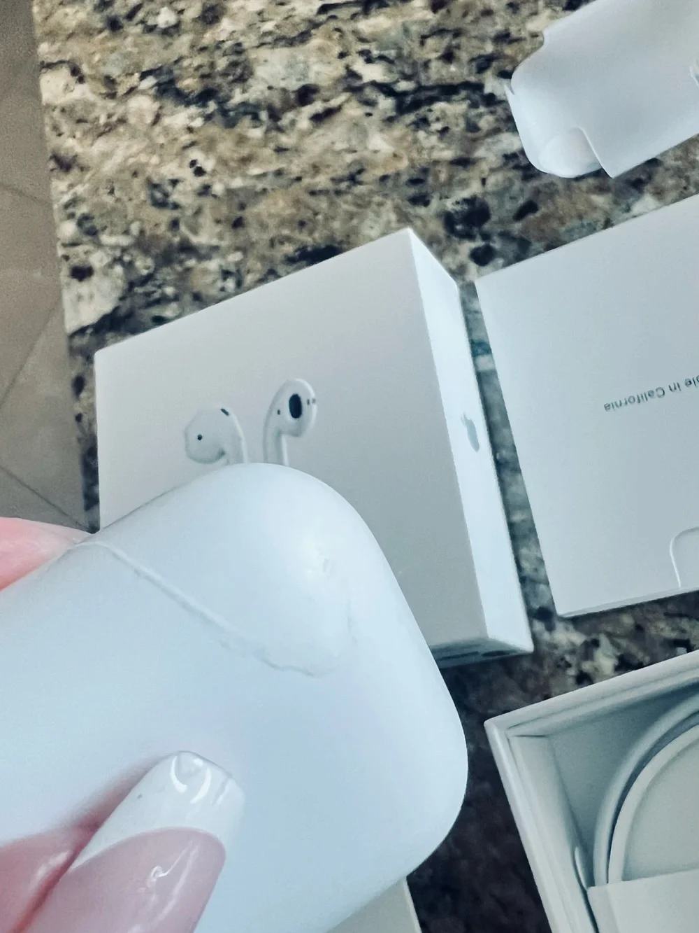 Apple White AirPods Wireless Earbuds with Charging Case